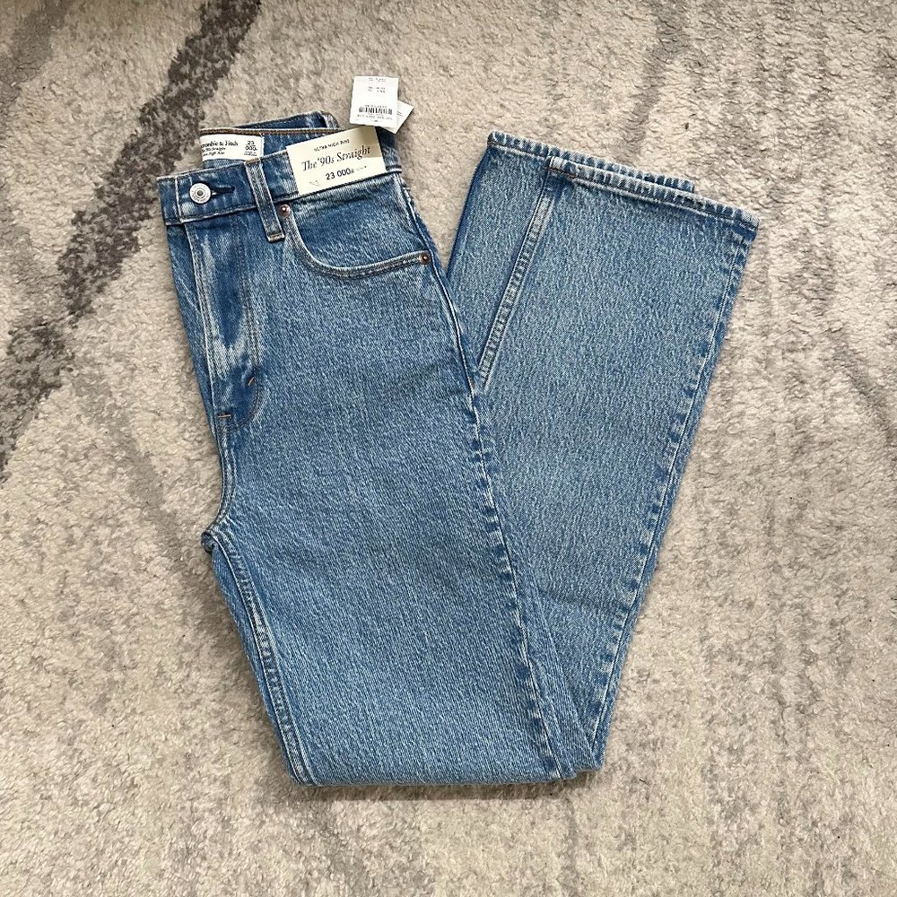 Abercrombie The 90's Straight Ultra High Rise Jeans - Size 23 Regular